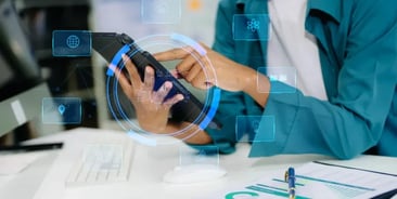 ¿Cómo implementar un proceso de onboarding digital ágil y seguro en tu institución financiera?