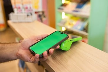 Pix por aproximação: como o pagamento por NFC redefine a agilidade das transações