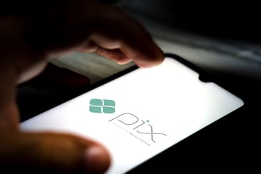 Pix agendado: o que é e como usar essa funcionalidade no seu dia a dia